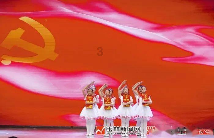 金毛寻回犬市场价多少钱一只啊?-专业问答网站,快速解答你的问题